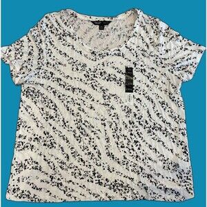 Simply Vera Wang Shirt Women’s Petite XL Black White Print Short Sleeve Tee NWT